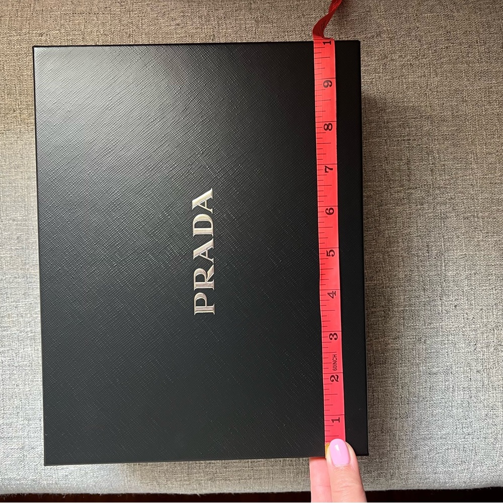 Prada Box - Picture 4 of 6